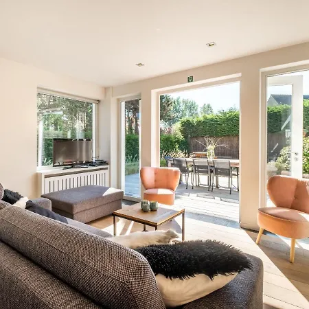 וילה Laury Luxurious In A Quiet Location קוקסיידה